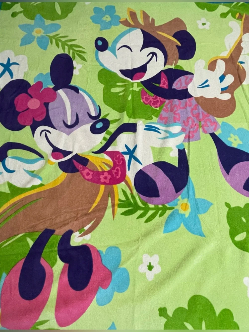 Disney Minnie Mouse Beach Towel XL Hawaiian Tropical Bath Towel Pink Blue